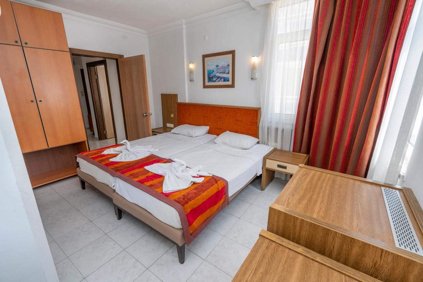 Kleopatra Carmen Aparthotel
